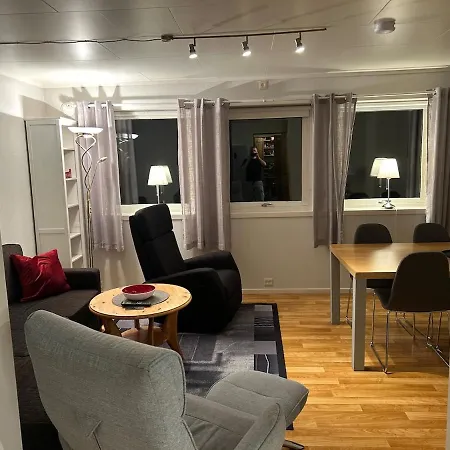 In Ersfjordbotn 2 Bedroom 1 Sleeping Coach Beds Up Too 6 Persons *