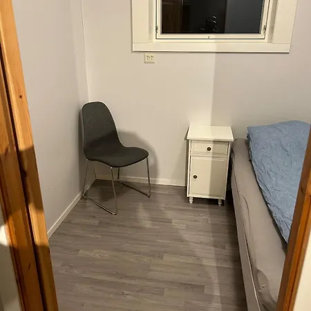 In Ersfjordbotn 2 Bedroom 1 Sleeping Coach Beds Up Too 6 Persons * Tromsø
