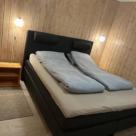In Ersfjordbotn 2 Bedroom 1 Sleeping Coach Beds Up Too 6 Persons Tromsø