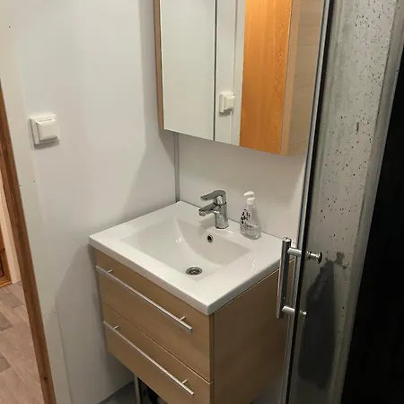 In Ersfjordbotn 2 Bedroom 1 Sleeping Coach Beds Up Too 6 Persons * Tromsø