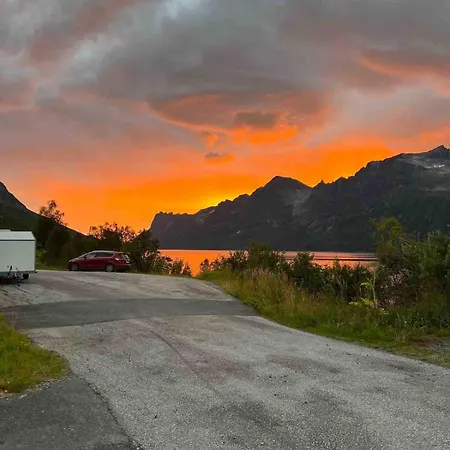 In Ersfjordbotn 2 Bedroom 1 Sleeping Coach Beds Up Too 6 Persons Lägenhet