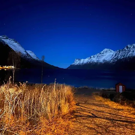 In Ersfjordbotn 2 Bedroom 1 Sleeping Coach Beds Up Too 6 Persons *