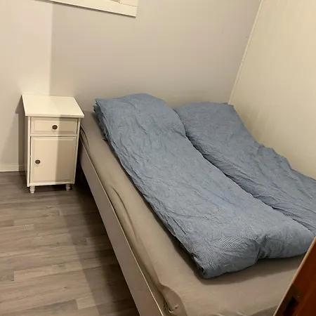 In Ersfjordbotn 2 Bedroom 1 Sleeping Coach Beds Up Too 6 Persons Tromsø
