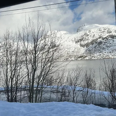 In Ersfjordbotn 2 Bedroom 1 Sleeping Coach Beds Up Too 6 Persons Tromsø